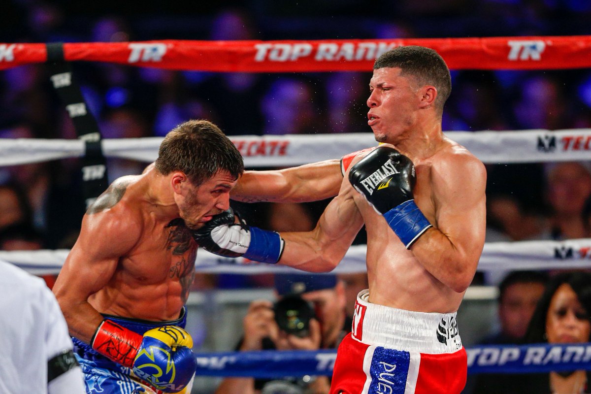 Global Times On Twitter Vasyl Lomachenko Downs Opponent With Cringe Worthy Knockout Punch Claiming Belt Of Wbo Super Featherweight Champion