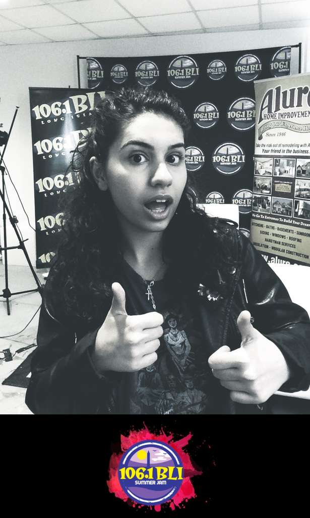 1061BLI's tweet photo. Look at my Boo @alessiacara looking Adorbs! Check out the #BLISJ #SelfieCam https://t.co/f6Ge79I4mN - @DJTJSmooth https://t.co/rar6RK3lwU