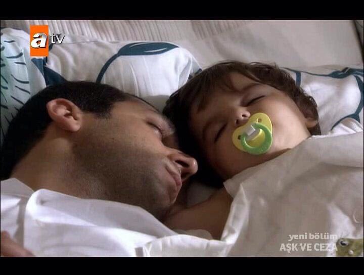 #yildirimyesilcayunforgettable #NurgülYeşilçay <a href="/MYildirimResmi/">Murat Yıldırım</a> Savaş harika baba