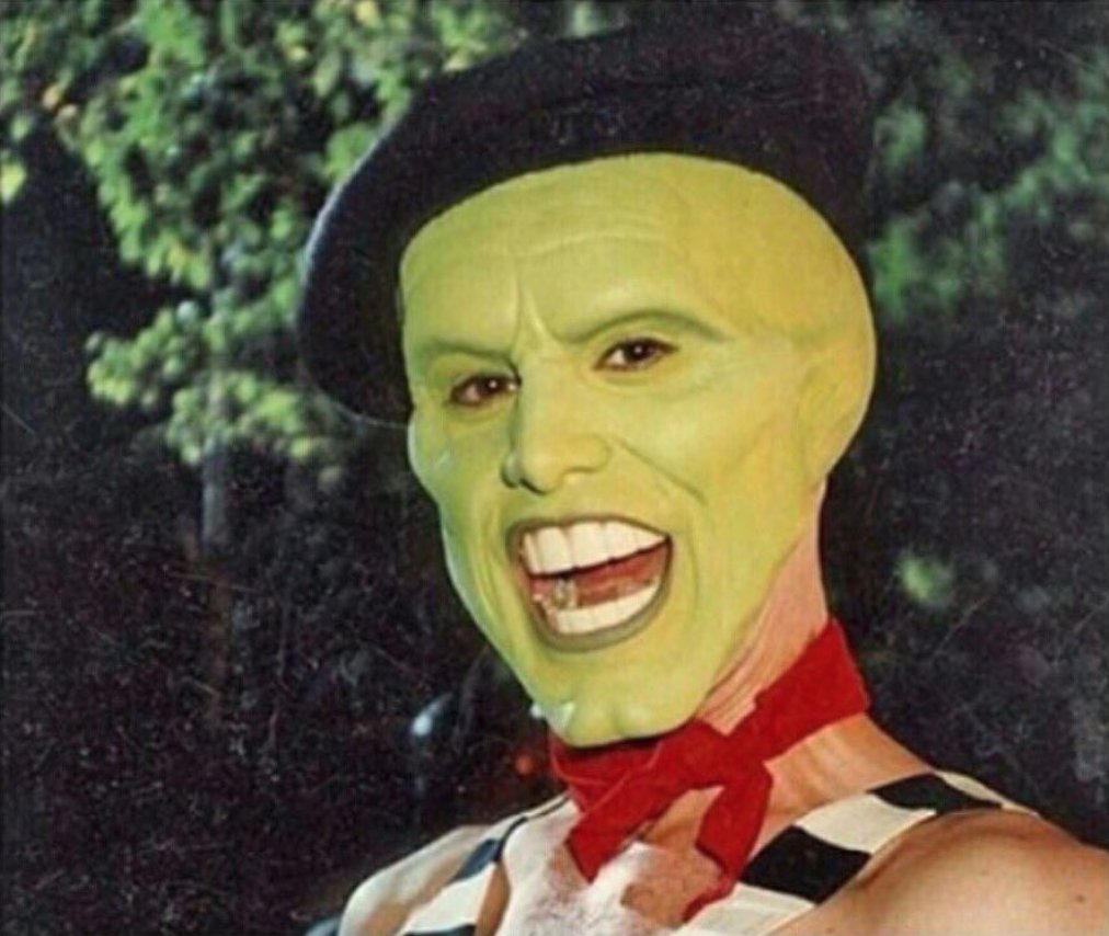 soynormalvale's tweet photo. cuando ves a alguien que solo se maquilla la cara y el cuello no se lo retoca https://t.co/GHGF7qVcAv