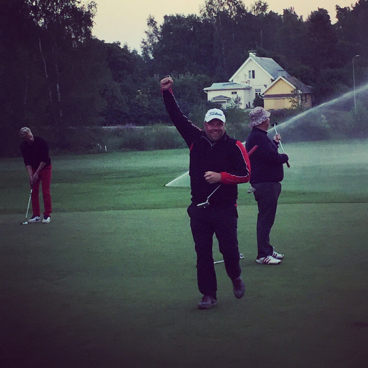 argcgolf's tweet image. Birdieeeee! #24hgolf #archipelagiagolf #argc #suomi #golf #birdieeee #projanne