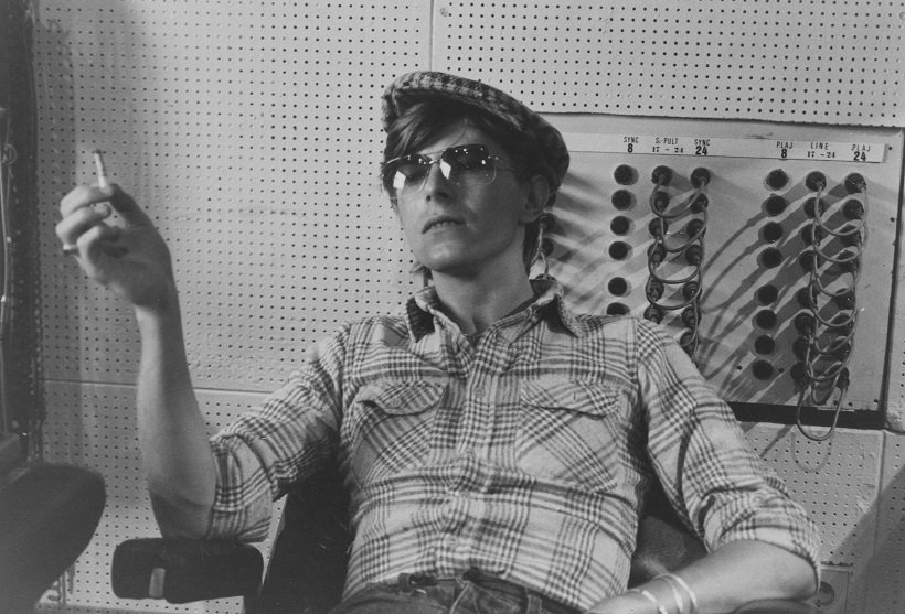 Claudestar2012's tweet photo. #DavidBowie circa 1979 #NowPlaying https://t.co/PmE3i9IvkW https://t.co/oV6PYParIL