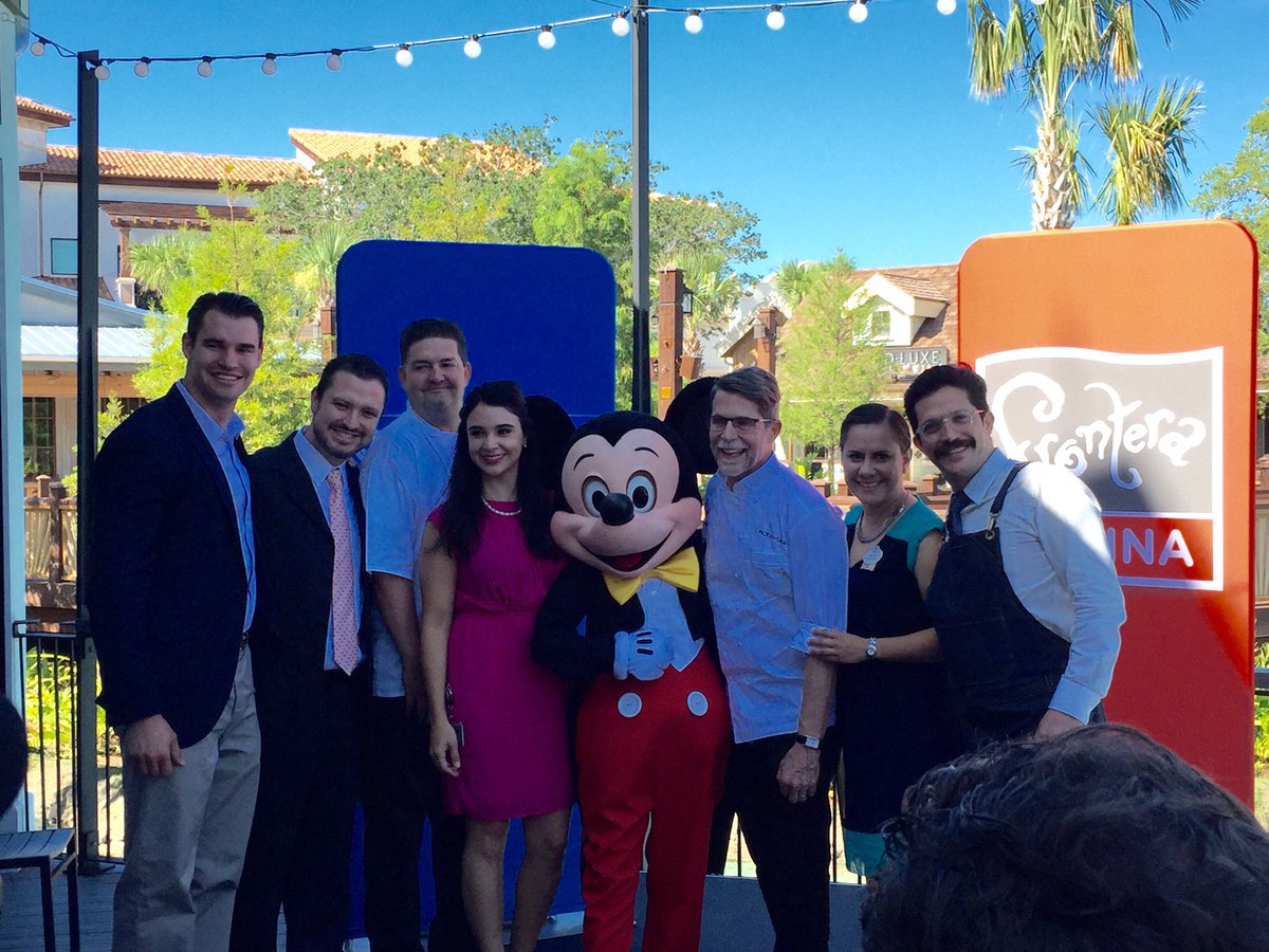 senoritalacava's tweet photo. Yes, We are open! great drinks, amazing food, lovely people #cava4life #disneyside @DisneySprings @FronteraCocina https://t.co/86lzFPbnnK
