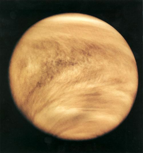 planetarioBA's tweet photo. Venus en el mes de junio no resulta visible, está pasando por detrás del Sol con respecto a nuestra posición. https://t.co/XGzZgGvnnr