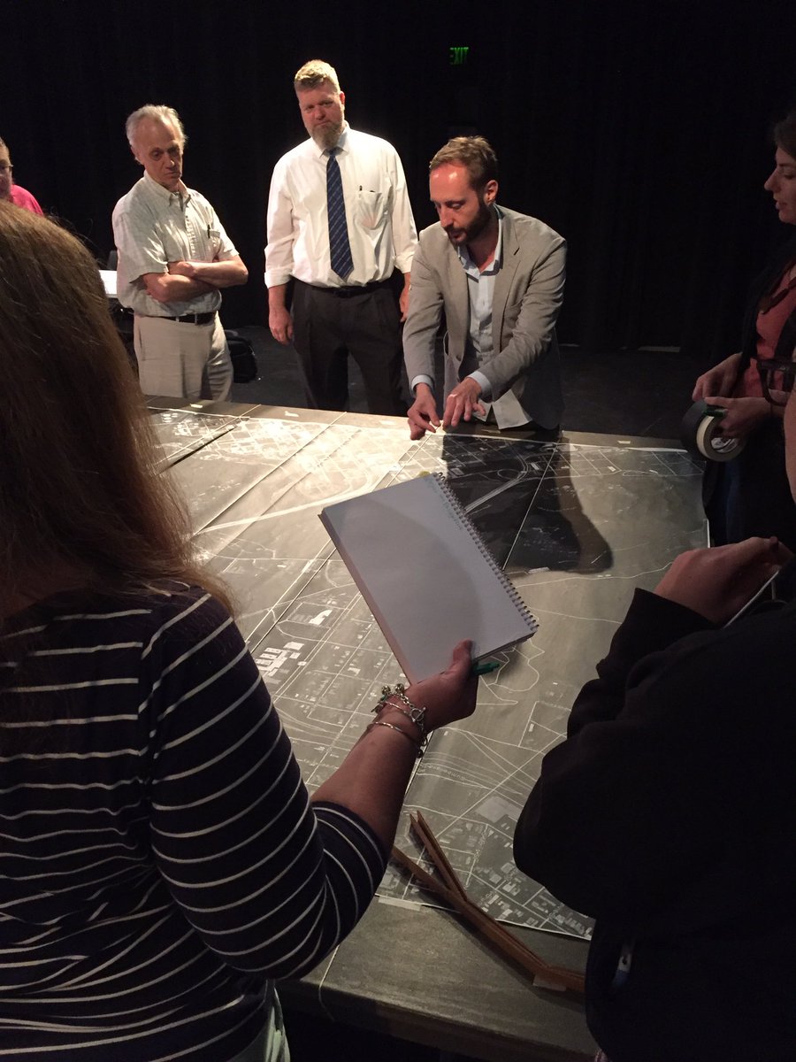 PIAURSPCS's tweet photo. Architect Peter Culley introduces model-making concepts at the #2016JOI. https://t.co/ElGkTvaBEN