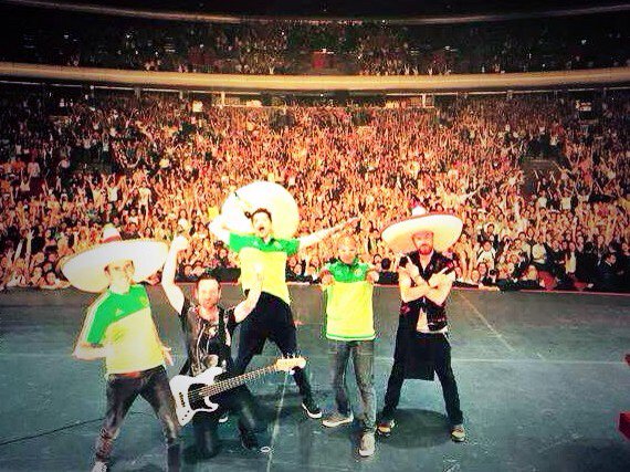 RushyMaslow's tweet photo. 10/06/15 💚🍀
@thescript #TheScript #TheScriptMexico #NSWSTour #NSWSTourMemories #TheScriptFamily 💚 https://t.co/Cv2drecpEG