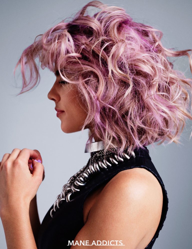 GrlWednesday320's tweet photo. Behind the scenes // final product
#ManeMuseEmily 💜💕🦄 https://t.co/5KaEDjB3yw