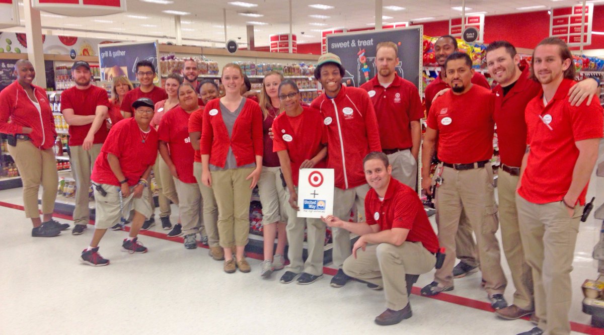 UnitedWayDenver's tweet photo. @Target store #2052 is supporting the community they live and work in. Are you? #COTargetLivesUnited @4everettMark https://t.co/4Q9SNYq2uF