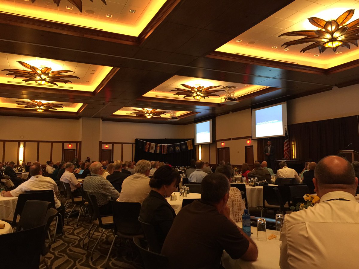 tpfeliz's tweet image. Developing emerging leaders at #WASHTO2016