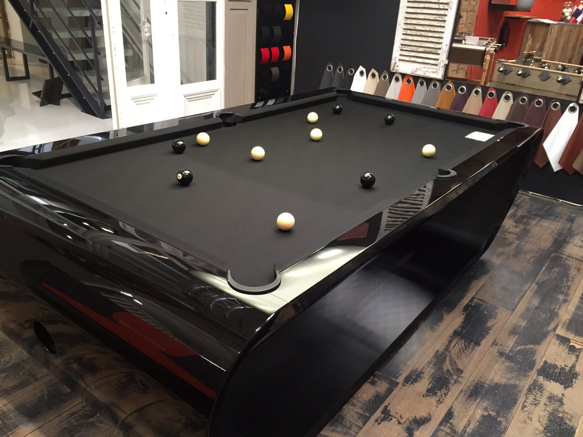 Bpifrance's tweet photo. "Il faut 30 à 80 heures pour réaliser un billard." Marc-Alain Deledalle @billards_toulet #Danstaboite https://t.co/pejpDlTFd0