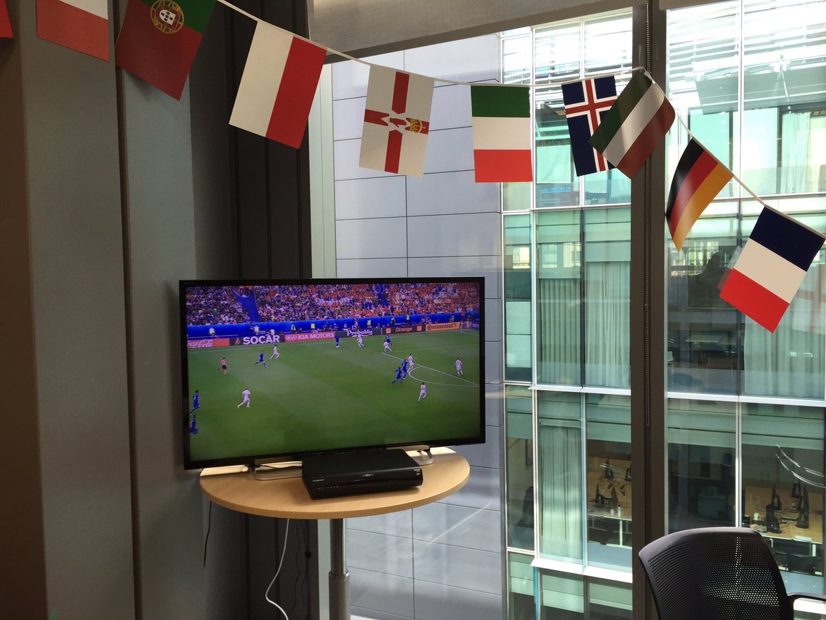 GuendalinC's tweet photo. One of perks of working w/ #Sky is getting #FullHD #EURO2016 @4mbps with Italian commentary! #PERSEUS @VNovaVideo https://t.co/k8bX5Dh51I