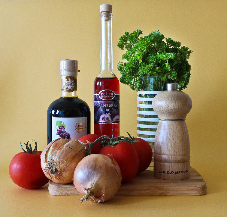 LePetitMag_'s tweet photo. 10 vinaigrettes pour réussir toutes vos salades https://t.co/y2d5cGKB5G #Tendances https://t.co/rQRhFKIjI2
