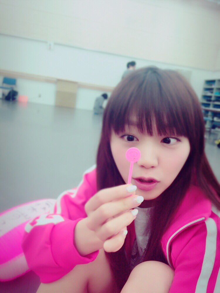 愛美 三森さんお誕生日おめでとうございます いつでも可愛くてまじ素晴らしい三森さんは私の憧れの女神です ユニバーページをカラオケでよく歌います 写真は総天然色ライブのリハで撮れたかわいいみもりん 三森すずこ生誕祭16 T Co