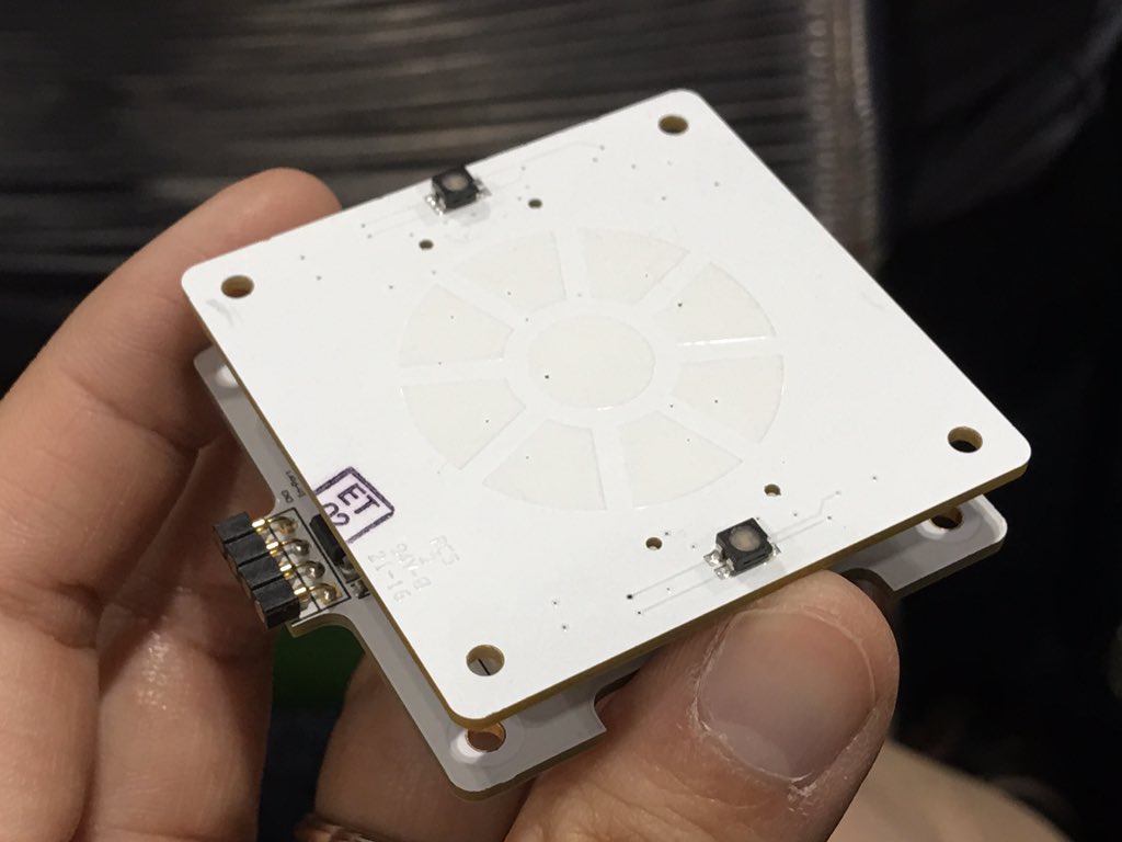 watnunu's tweet image. Amazing release of @googleresearch #projectbloks Tangible programming  #opensource @TDSB_TLT #tdsbdll #iste2016