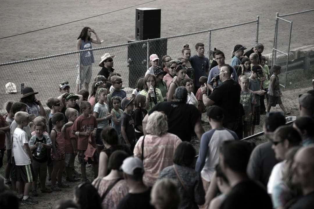 Stand_Strength's tweet image. Happy Monday! Here are some pic from the Big Ticket!