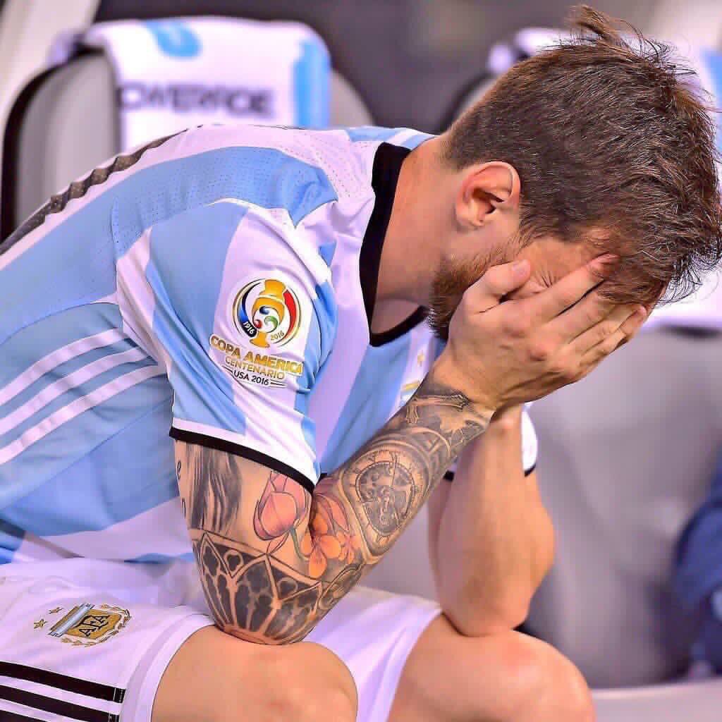 ByAhmedZahir's tweet photo. This make me CRY #MessiRetires https://t.co/ouM4gmwz80