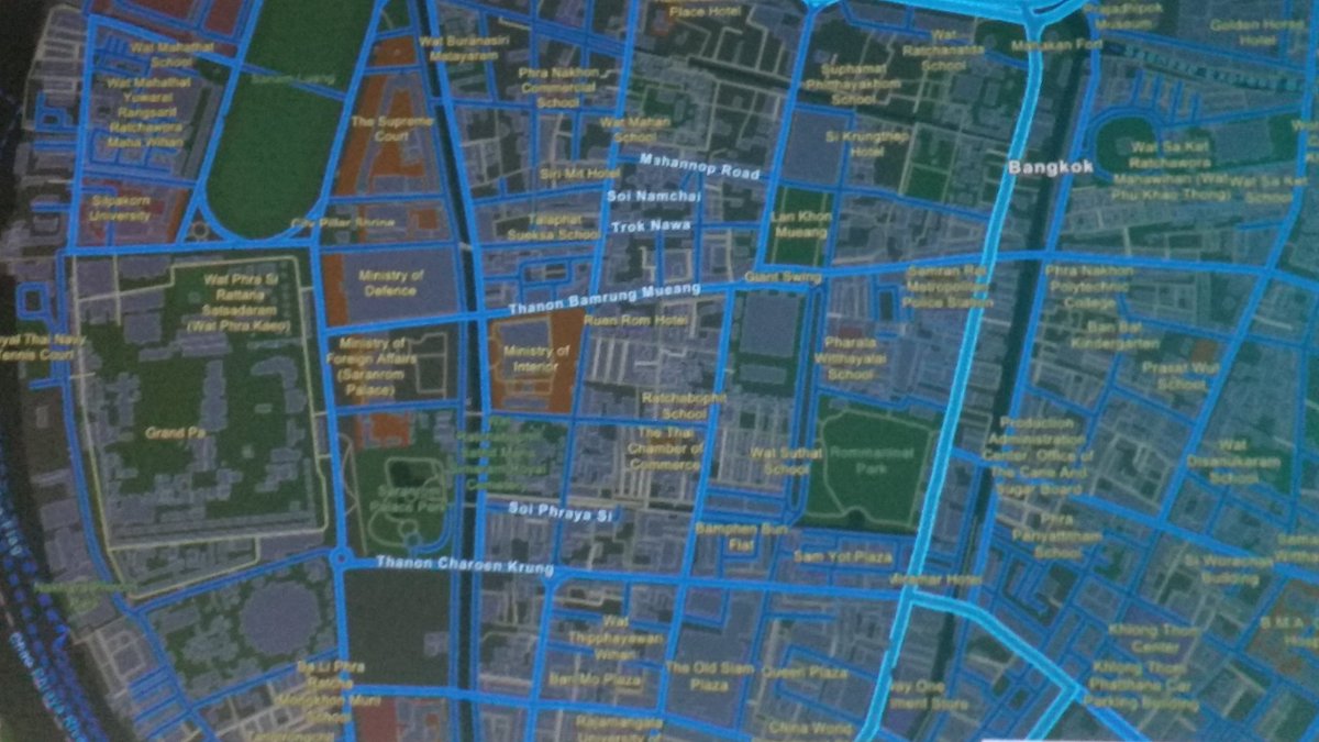 EsriTripp's tweet image. Deane Kensok announces #WGS1984 and vector #basemaps now available through #ArcGIS online for all. #esriUC