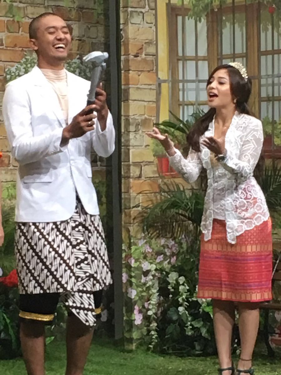 @Uus__ : aku cuma siapin palu aja buat kamu, krn aku mau ajak km ke "PALUMINAN",Pelaminan kali Uuus #OVJKiteLagiKe23