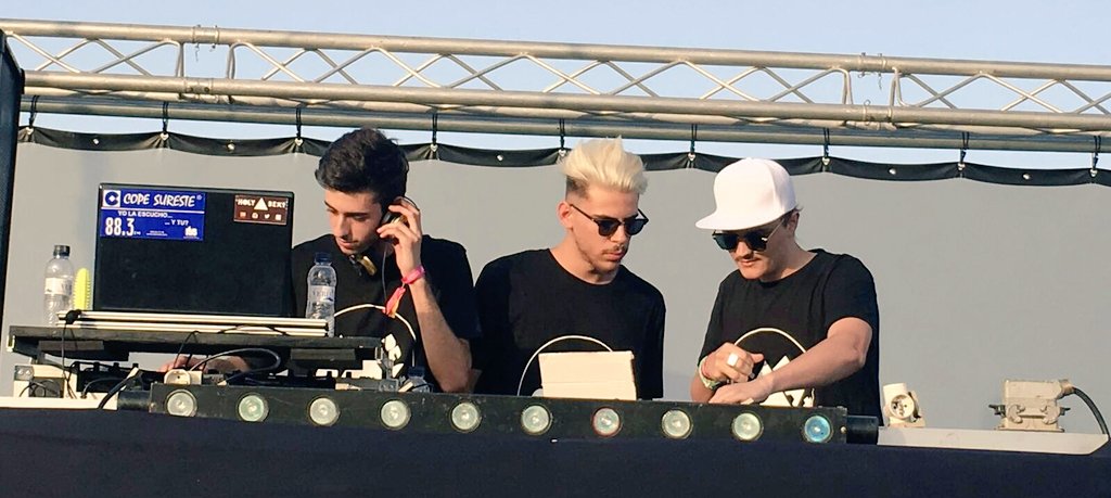 holybeatmusic's tweet photo. Lo vivido este finde en @AnimalSoundFest no tiene nombre.
❤ ¡Gracias! ❤
Nos vemos el año que viene #AnimalSound2016 https://t.co/NI4ZdXsejw