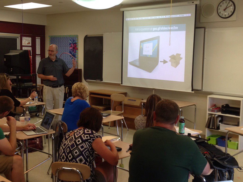 DrJohnson88's tweet photo. @jwalsh61 sharing insights on education technology #PAMLE2016 https://t.co/JaTKncP7gS