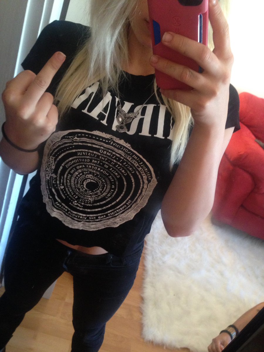 MistressJade10's tweet photo. I'M SICK OF WAITING AROUND FOR YOU LOSERS! #payme #now #cash #gifts #amazon #findom @RTsubby @RTpig @underdeskloser https://t.co/49BQuOZ5RD