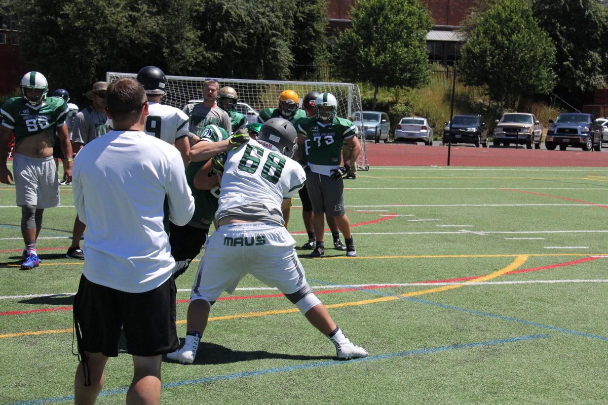 Had an awesome time @ the #barneyball camp. Thanks to Coach Barnum and Coach Thienes for the hospitality. #rollviks