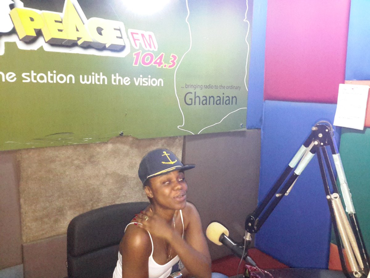 Peace1043fm's tweet photo. @peace1043fm @review1043 @nkonkonsa... Mikki Darling and #DriveCrew thanks @beccafrica for passing thru de show https://t.co/TcrrkaFy5s