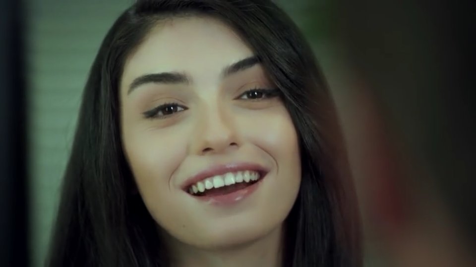 - Bak işte kavga etmedende anlaşabiliyormuşuz seninle?

- İstisnalar kaideyi bozmaz.

#YüksekSosyete Star' Tv de...