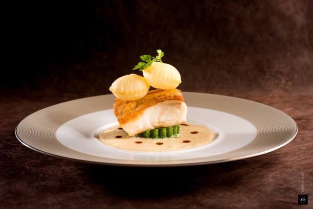 PaulBocuse's tweet photo. Merci à Fred Durantet pour ce magnifique shooting! #gastronomie #photographie #bocuse https://t.co/85YUh92To0