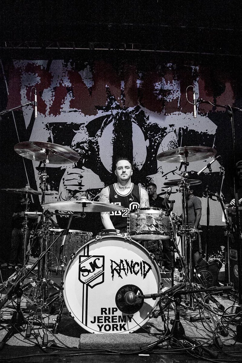 Happy birthday Jerrigmouenguez! Miss ya brother #RIPJeremyYork