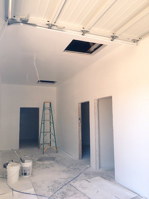 Atlas_Collectiv's tweet photo. The cure rooms and security room are almost completed! 🔨 #mondaymotivation #oregon #cannabis #garden #work https://t.co/24i31di7Y6