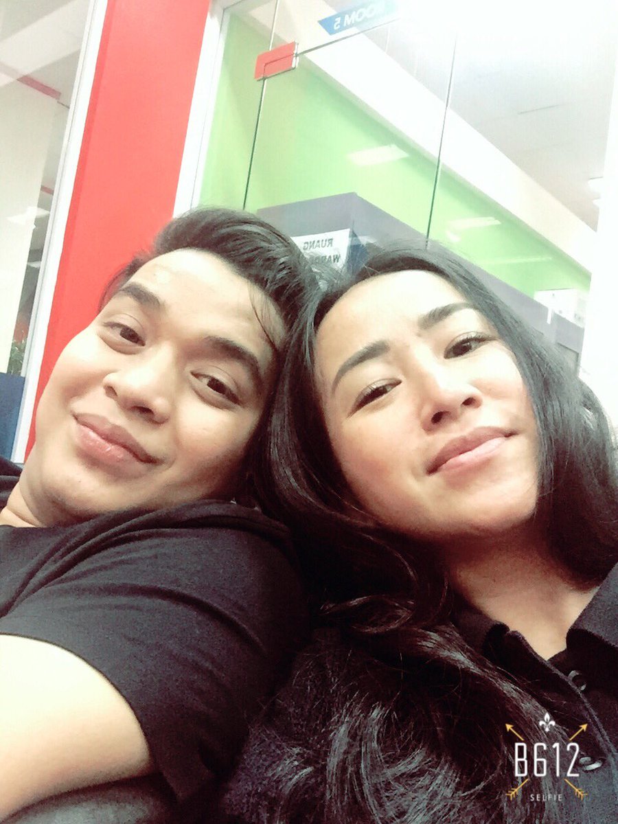 akuraniayu's tweet photo. Manis amat senyum nya @bangbily #MarkisaTTV_Markijo #ceritaibun https://t.co/pMWQAhBDZP
