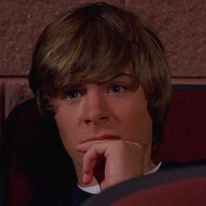 when your phone's dying but ya friend won't let you borrow their charger even though they're at 98%