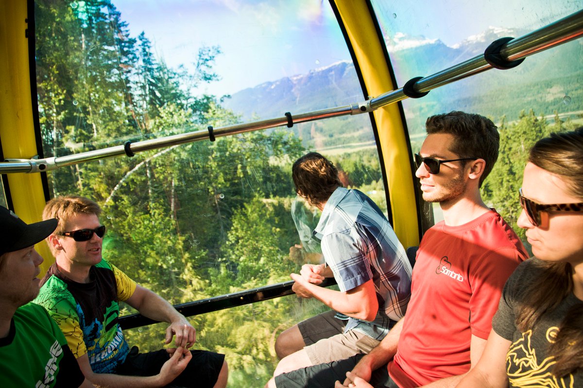 revelstokemtn tweet picture