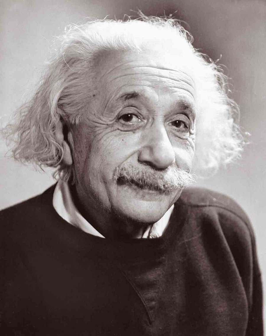DiscoverMag's tweet photo. Bend your mind with some of Einstein's most famous thought experiments: https://t.co/PRCNMEuhr1 https://t.co/vD7xQ6IOaX