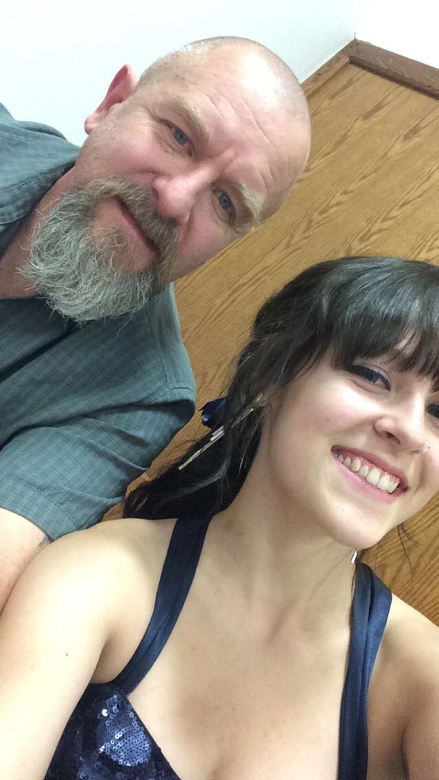 issyranderson's tweet photo. YAYYYYY. 😄😄🎓🔥 #SadThatItsOver #Grad2016 https://t.co/Gtcc3Csjpu