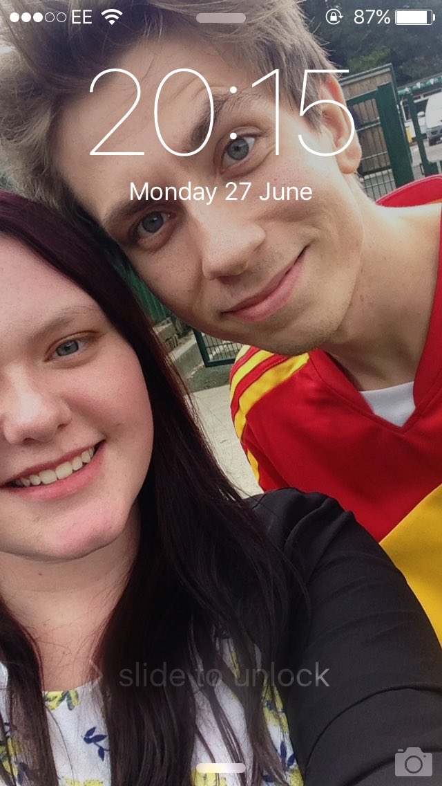 AverageSophie's tweet photo. My lockscreen is the cutest 💕💕 #metrme @tonywedral #TonyEp https://t.co/sqjIvTqTCM