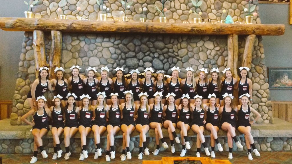 cheermshs's tweet photo. Mount Si Cheer is ready for Day 3 at #UCAwaMasters 🐾 @UCAupdates https://t.co/51HF3vjImy
