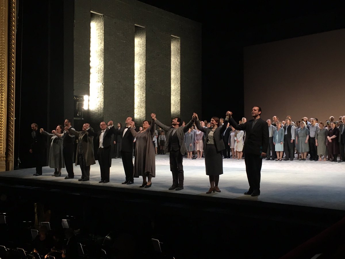 antraza's tweet photo. Impressed! #ROHNabucco @TheRoyalOpera @ROHchorus @jbartonmezzo #Melnychenko #Platanias #Relyea @capalbotenor Bravi! https://t.co/49kvRucxYp