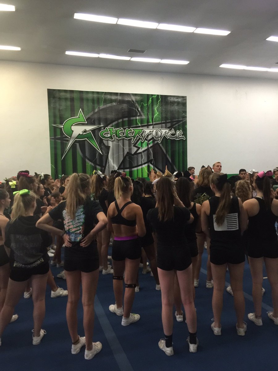 CheerForce_SDW's tweet photo. Having fun at Camp with Action Spirit!!! #actionspirit #cheerforce #cf ✨💚 https://t.co/cleA0UUeTQ