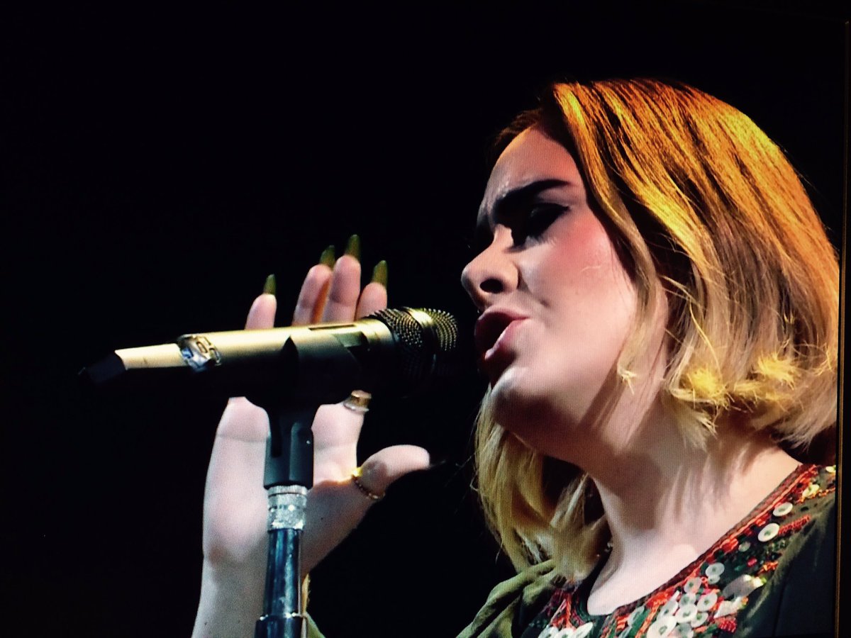 IamTheMartinP's tweet photo. Rocking it! 😍❤️ @Adele #adele #Glastonbury #Glasto2016 #AdeleWatch https://t.co/LkaMGW3zPP