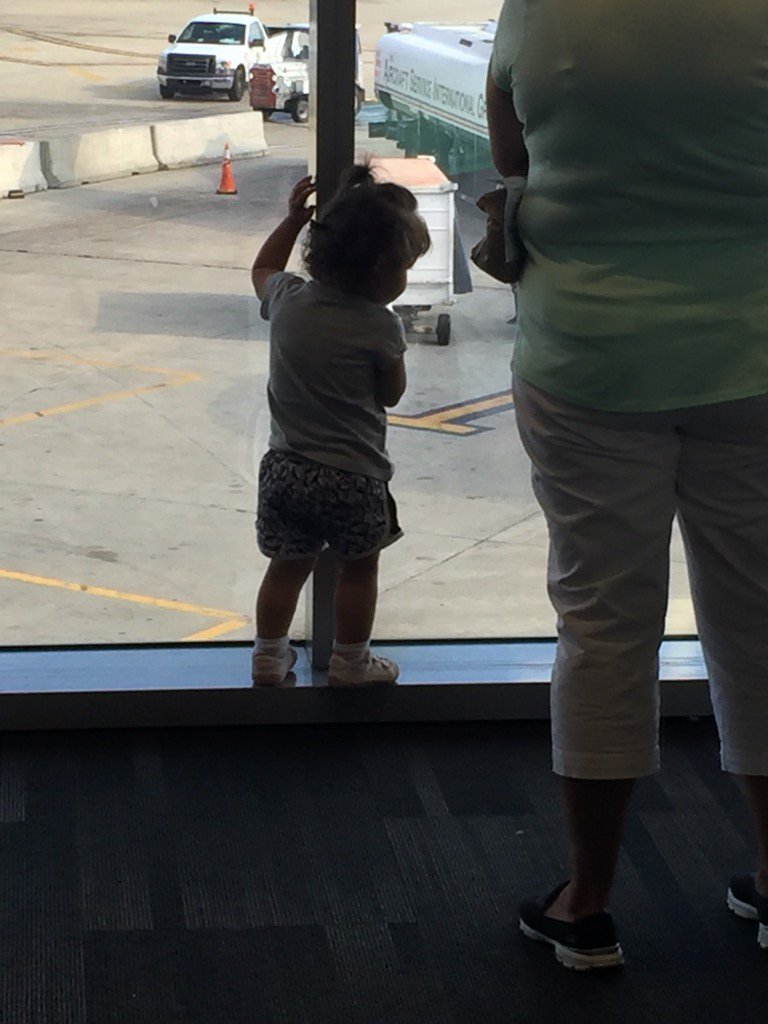 baseball_dino's tweet photo. Waiting to go see uncle Dominic. #firsttimeflight https://t.co/OJTCJqWkaz