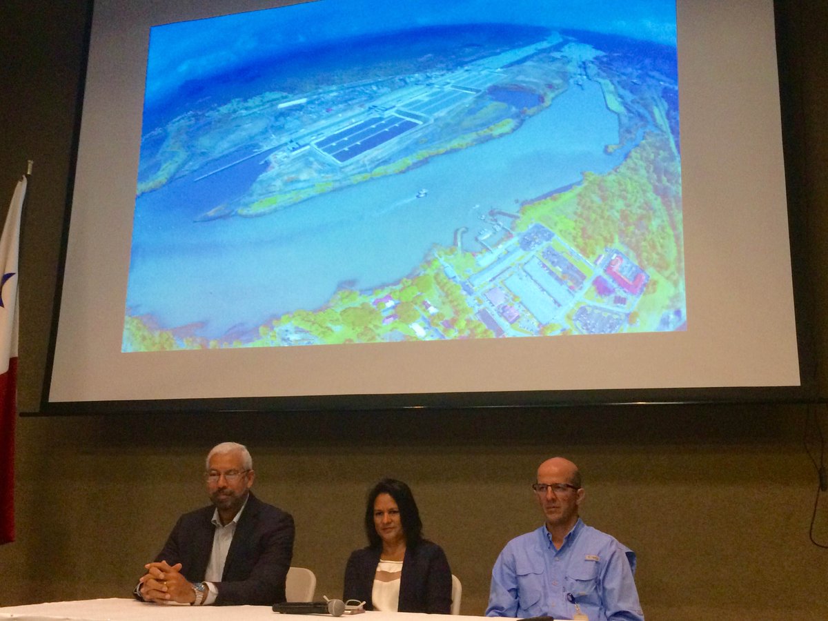 Cargoman0363's tweet photo. #cargo2016 at Panama Canal Expansion press briefing: 8,500-10,000-TEU post-Panamax ships to be "workhorses" of Canal https://t.co/YCW44eEk2X