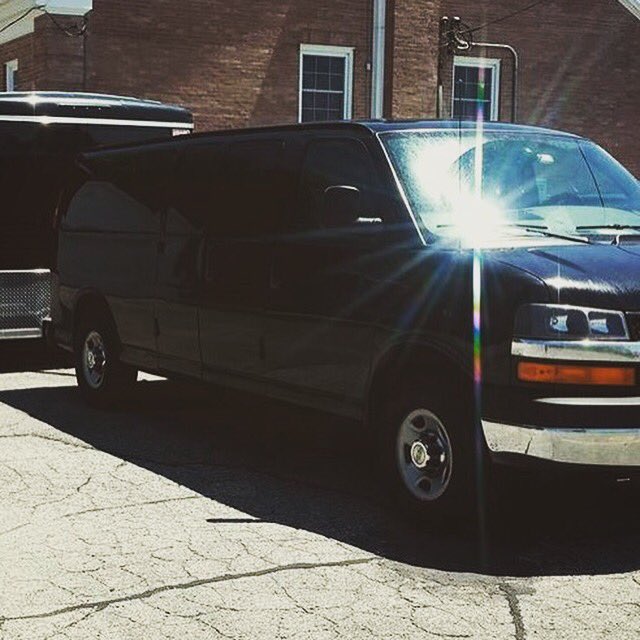 NovemberSky_'s tweet image. Anyone out there feeling generous to donate towards our$1,300 van repair? We'd love you forever! On the road soon? 😁