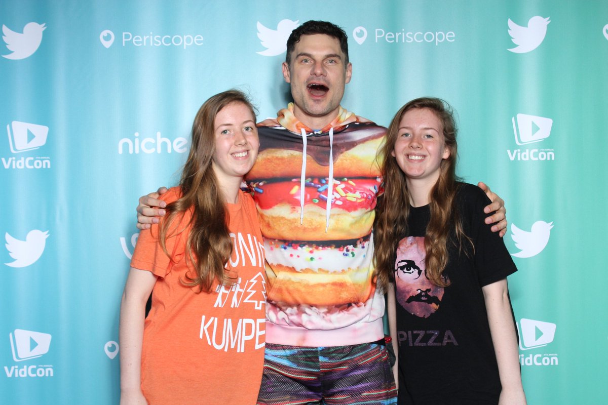 iloveflulaborg's tweet photo. WHAT IS LIFE OMG I CANT EVENNNNNNN @flula https://t.co/g6gAL5g6Hw