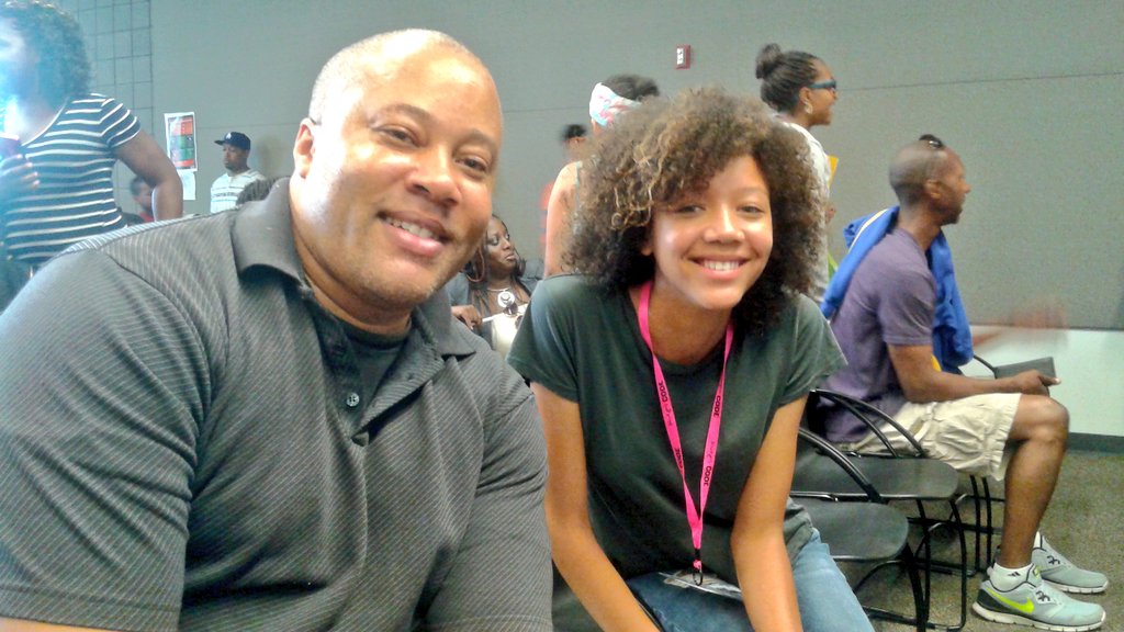 volunteerBGCLA's tweet photo. Proud Moms and Dads at #BGCLA2016 #BGCSummerofCode2016 #changeherpath https://t.co/0Th46Wjuha
