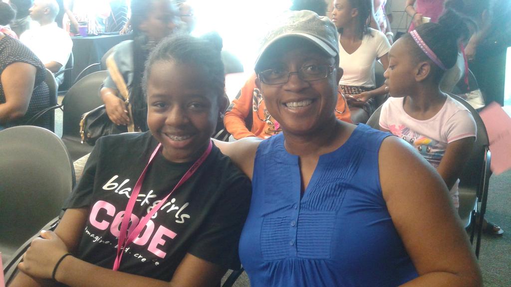 volunteerBGCLA's tweet photo. Proud Moms and Dads at #BGCLA2016 #BGCSummerofCode2016 #changeherpath https://t.co/0Th46Wjuha