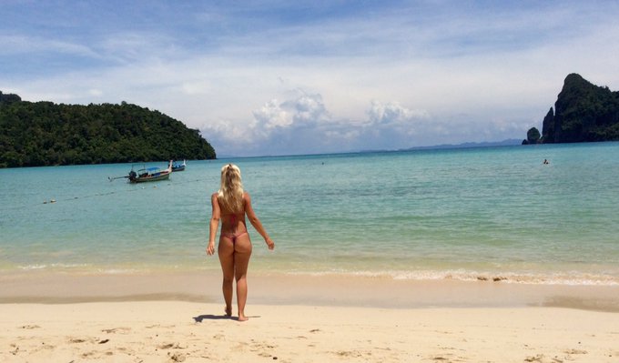 1 jaar geleden #thailand #kohpipi https://t.co/6w6W2p7lK2<a href="/tag/thailand"class="tags">#thailand</a><a href="/tag/kohpipi"class="tags">#kohpipi</a>