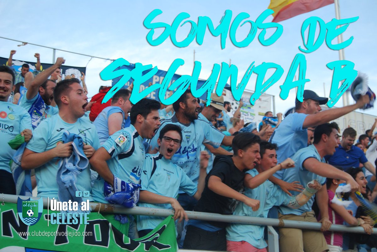 Poli_ElEjido's tweet photo. ¿Buenas tardes es la 2ªB? 

Hemos ascendido!! #SomosElEjido

Lo hemos conseguido #MiPielEsCeleste https://t.co/hNXsk1WECW