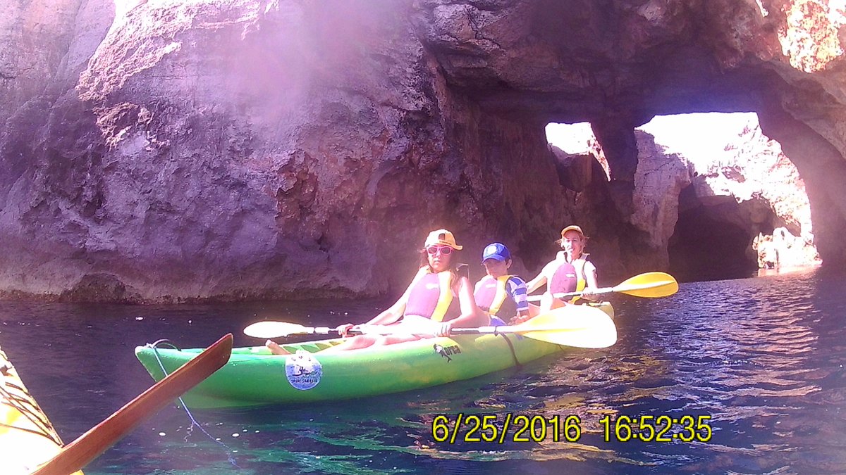 SportsKayak's tweet photo. Disfruta tus vacaciones en Menorca y descubre nuevos rincones escondidos mientras te diviertes... Te esperamos!! https://t.co/TiaTgSgp0N